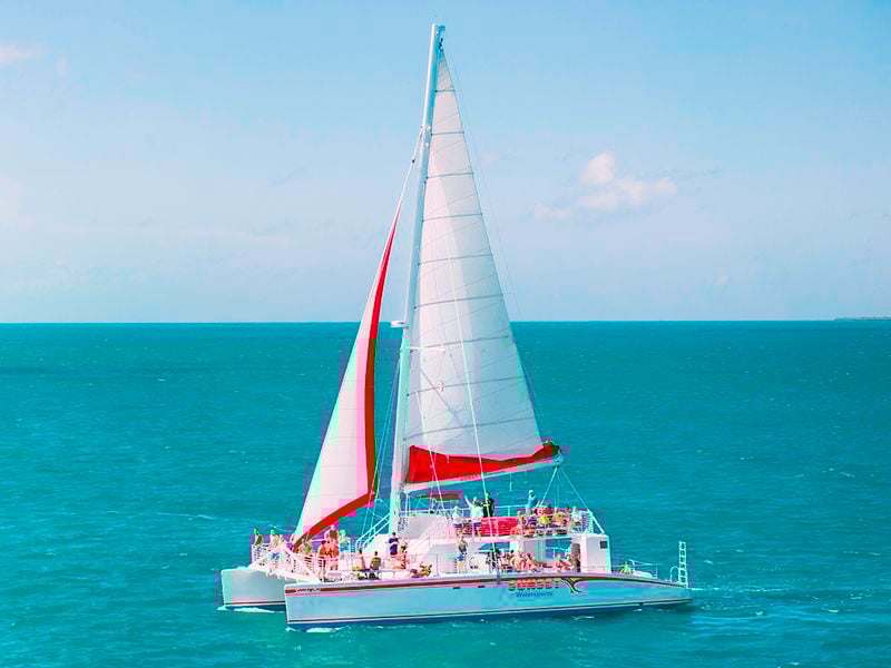 Weddings ON THE water - Image 2