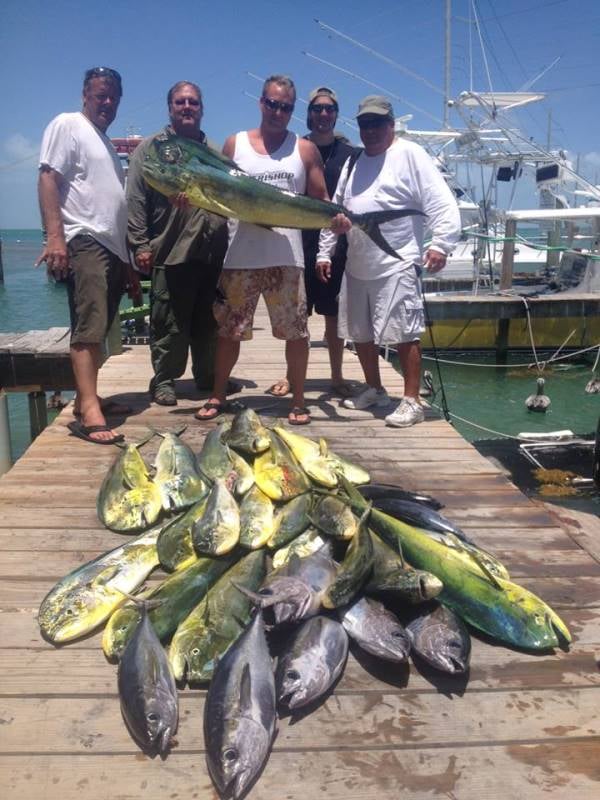 Offshore fishing charters out of Robbie's marina - Image 2