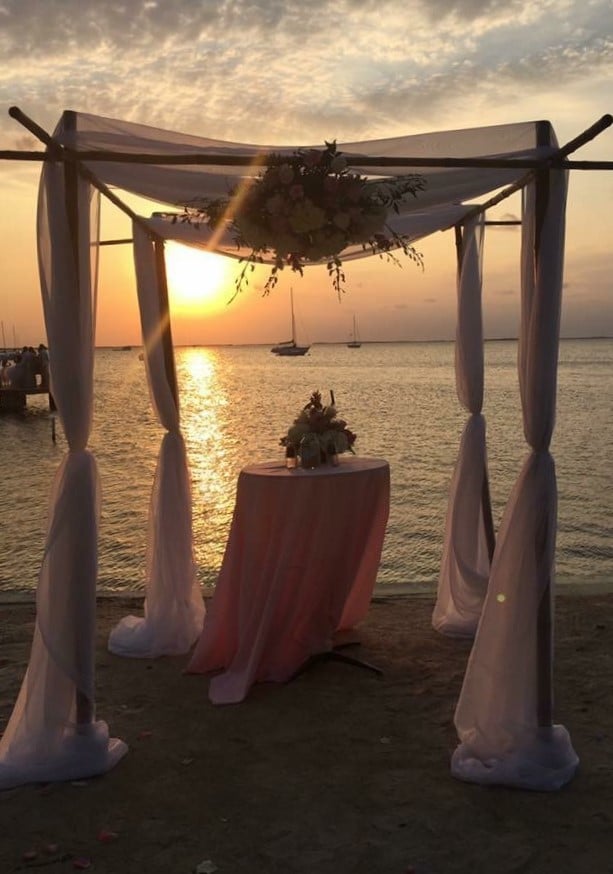 Sunset COVE beach resort - Image 4