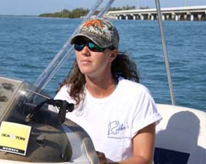 female boat captain Isalmorada