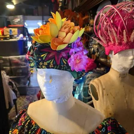 Headdress Workshop with Sushi