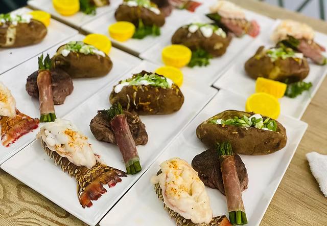 A Dinner in Paradise