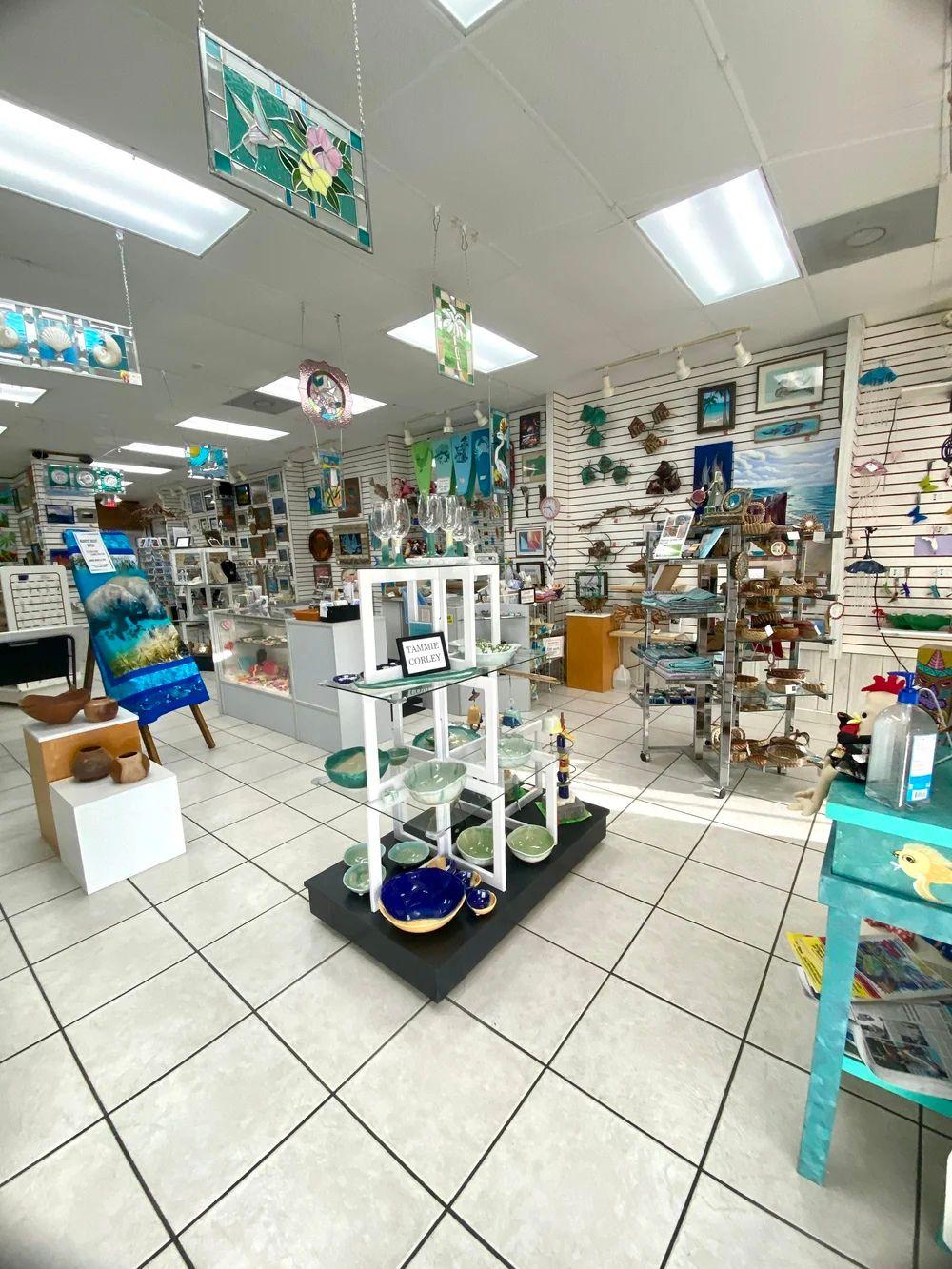 Artists In Paradise Gallery