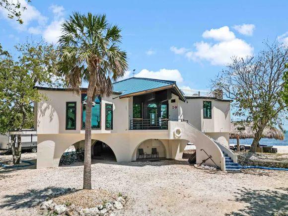 Barnacle Resort
