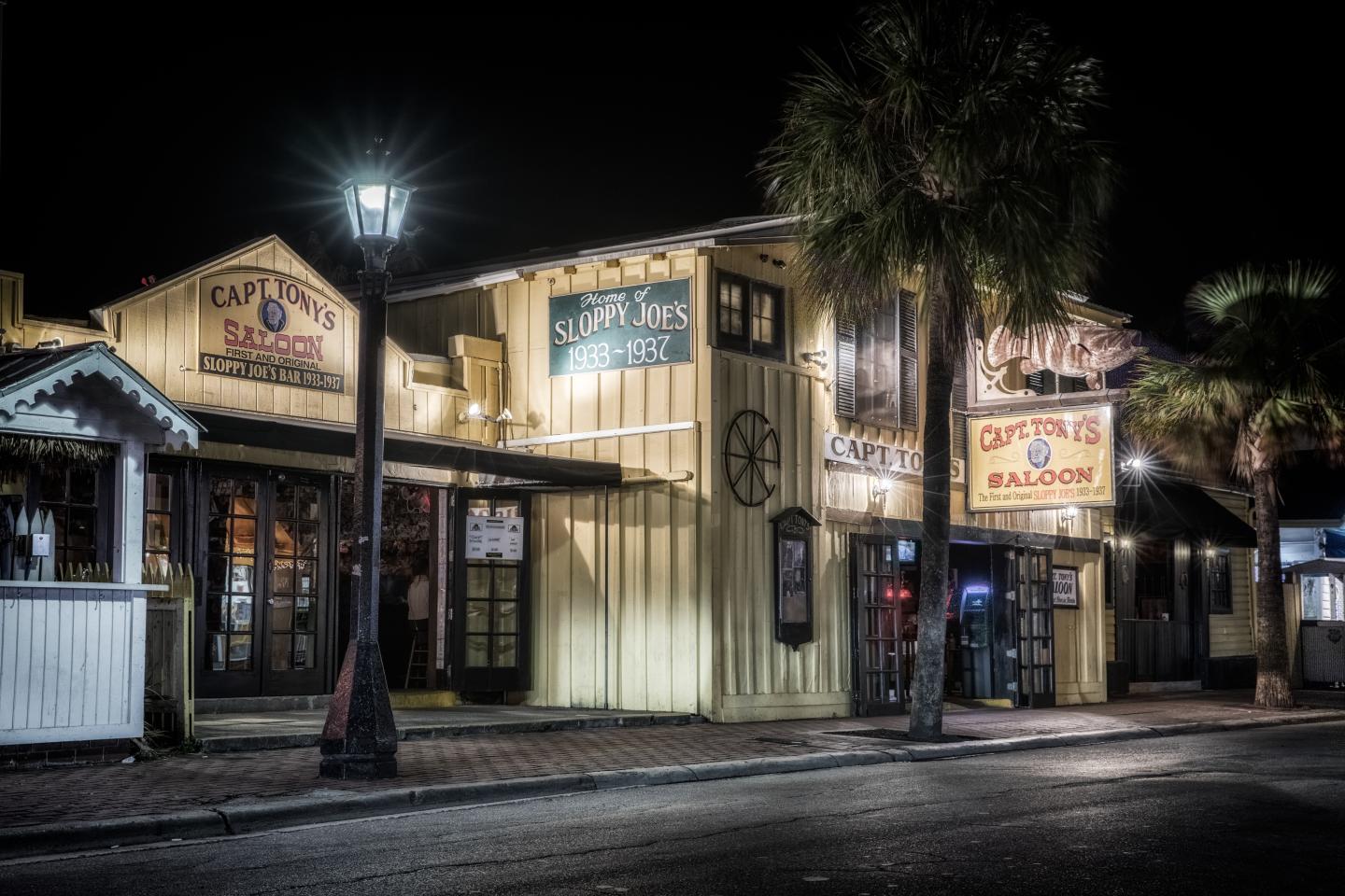 Key West Ghost Tours: Southernmost Shadows and Ghosts