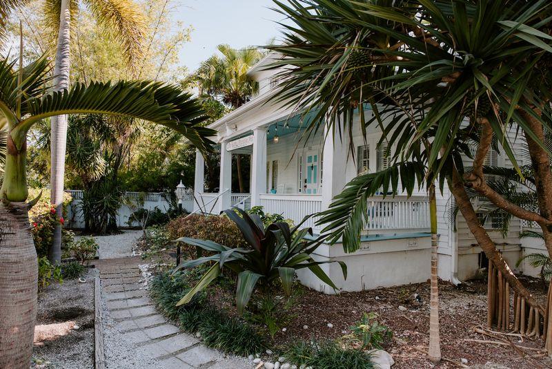 Curry Mansion