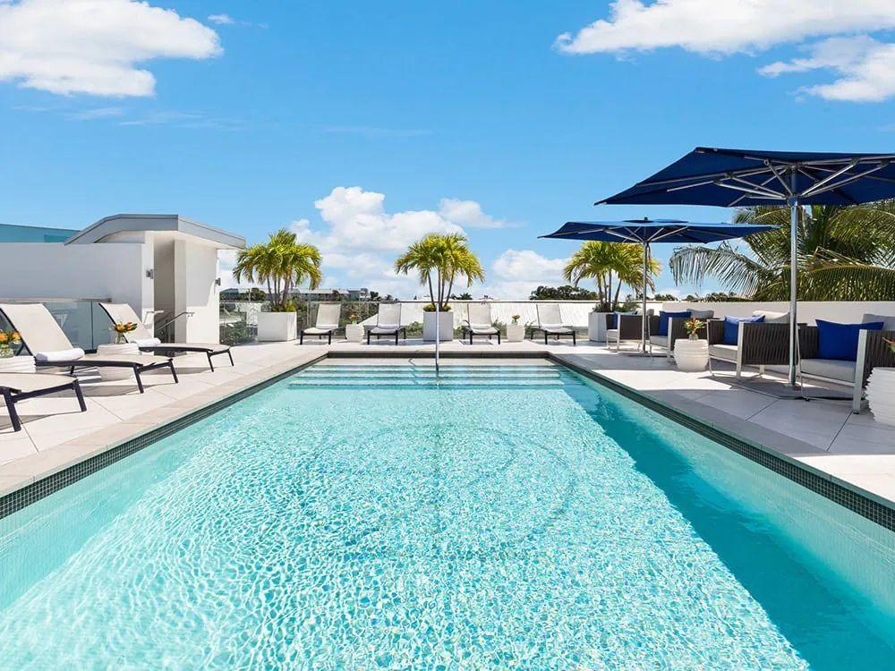 H2O Suites