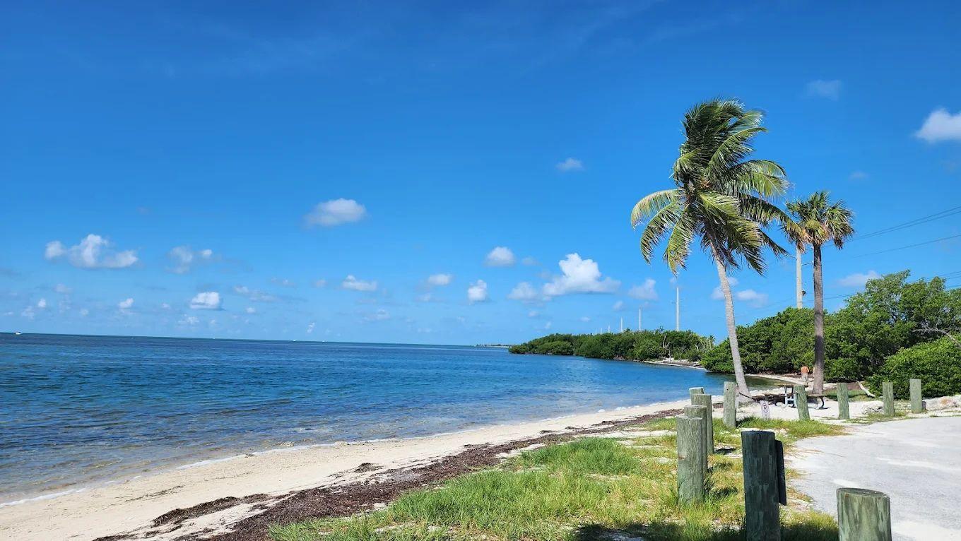 Little Duck Key Veterans' Memorial Beach