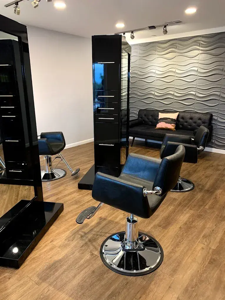 Nalu Salon