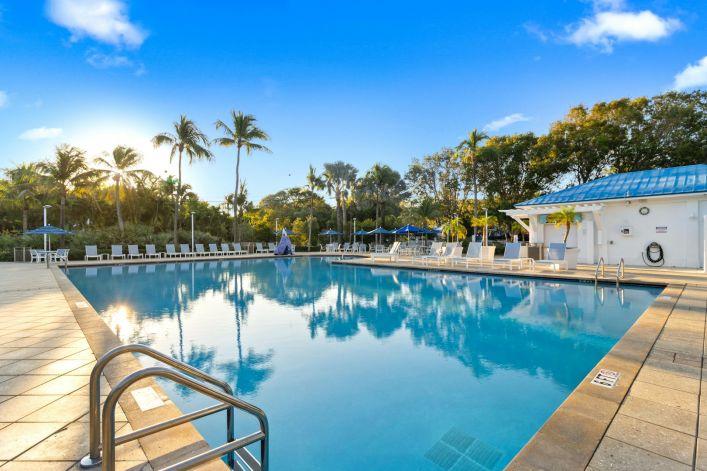 Ocean Pointe Suites