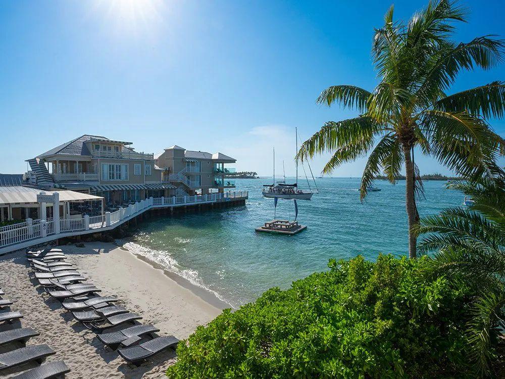 Pier House Resort & Spa