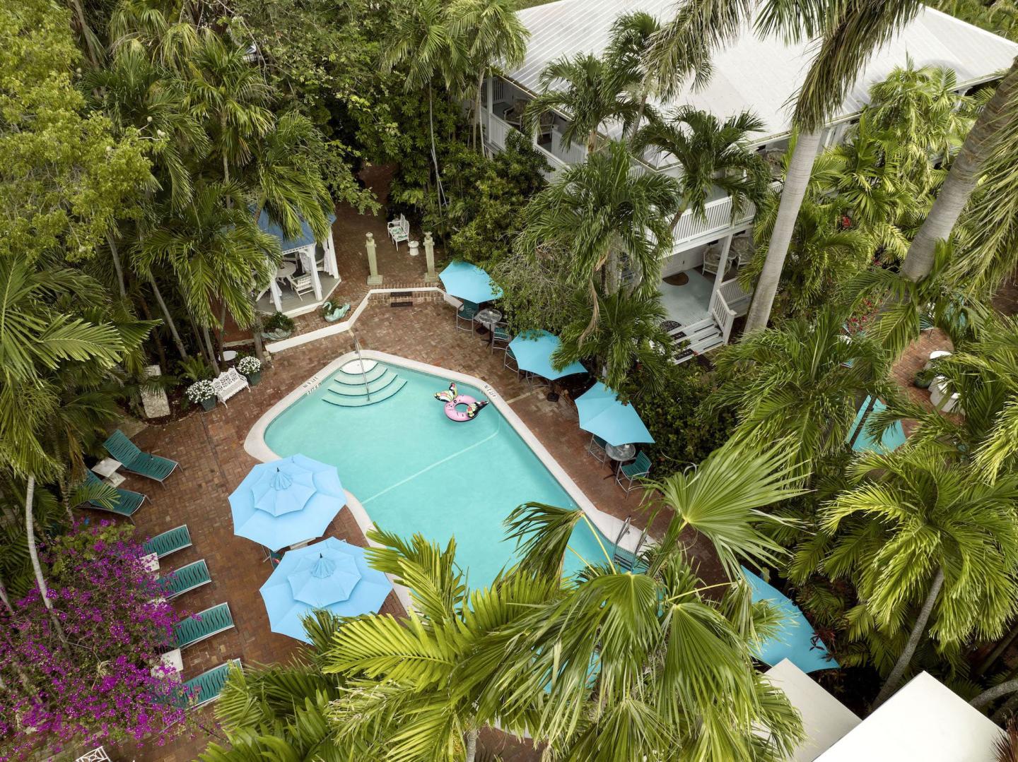 The Gardens Hotel & Cottages d'vine Wine Gallery