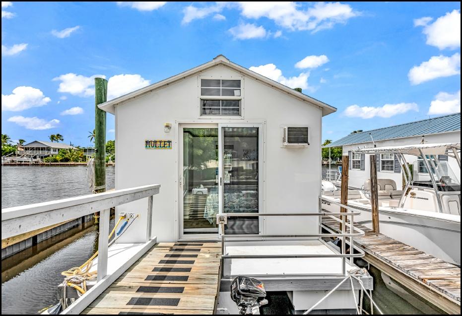 Treasure Harbor Marina