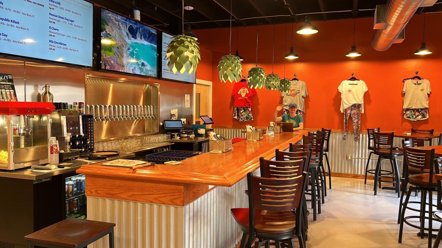 Southernmost Pint Brewpub - Blast Beer Company Brewery