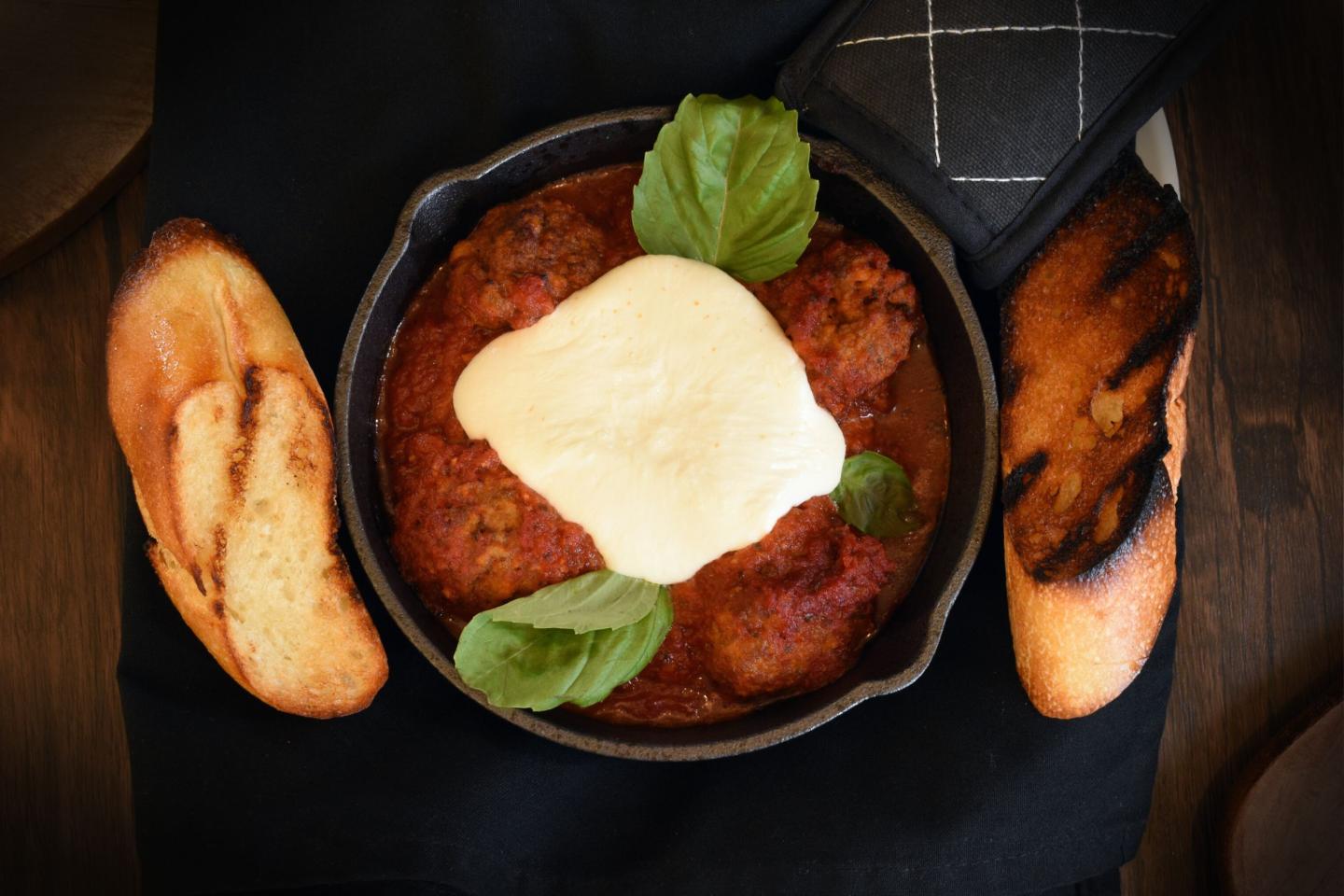 The Bent Prop Bar & Grill