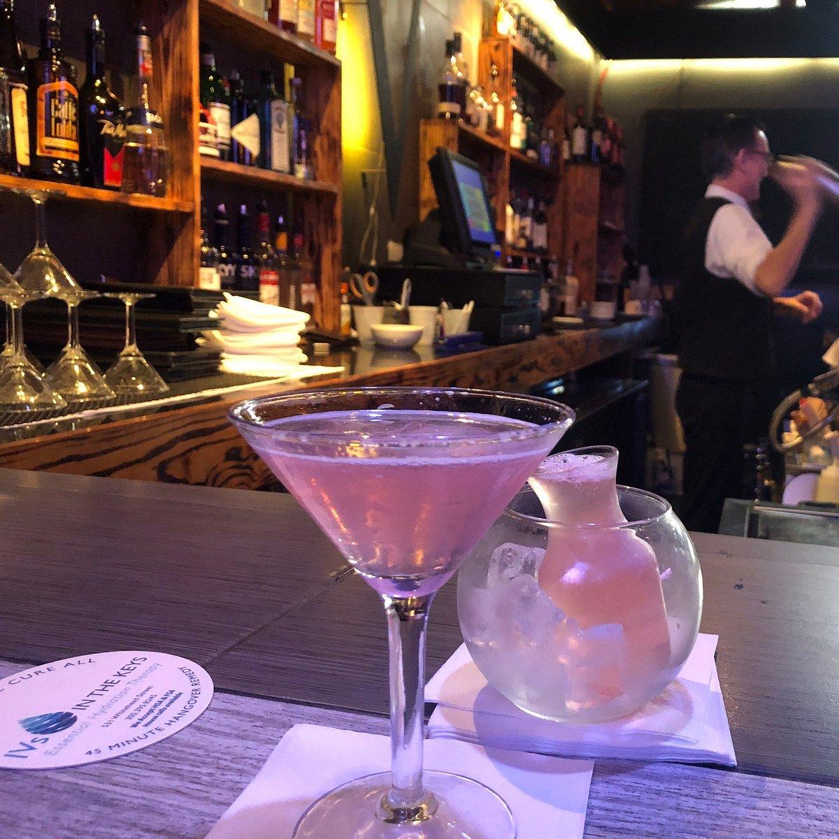 Virgilio's Cocktail Lounge